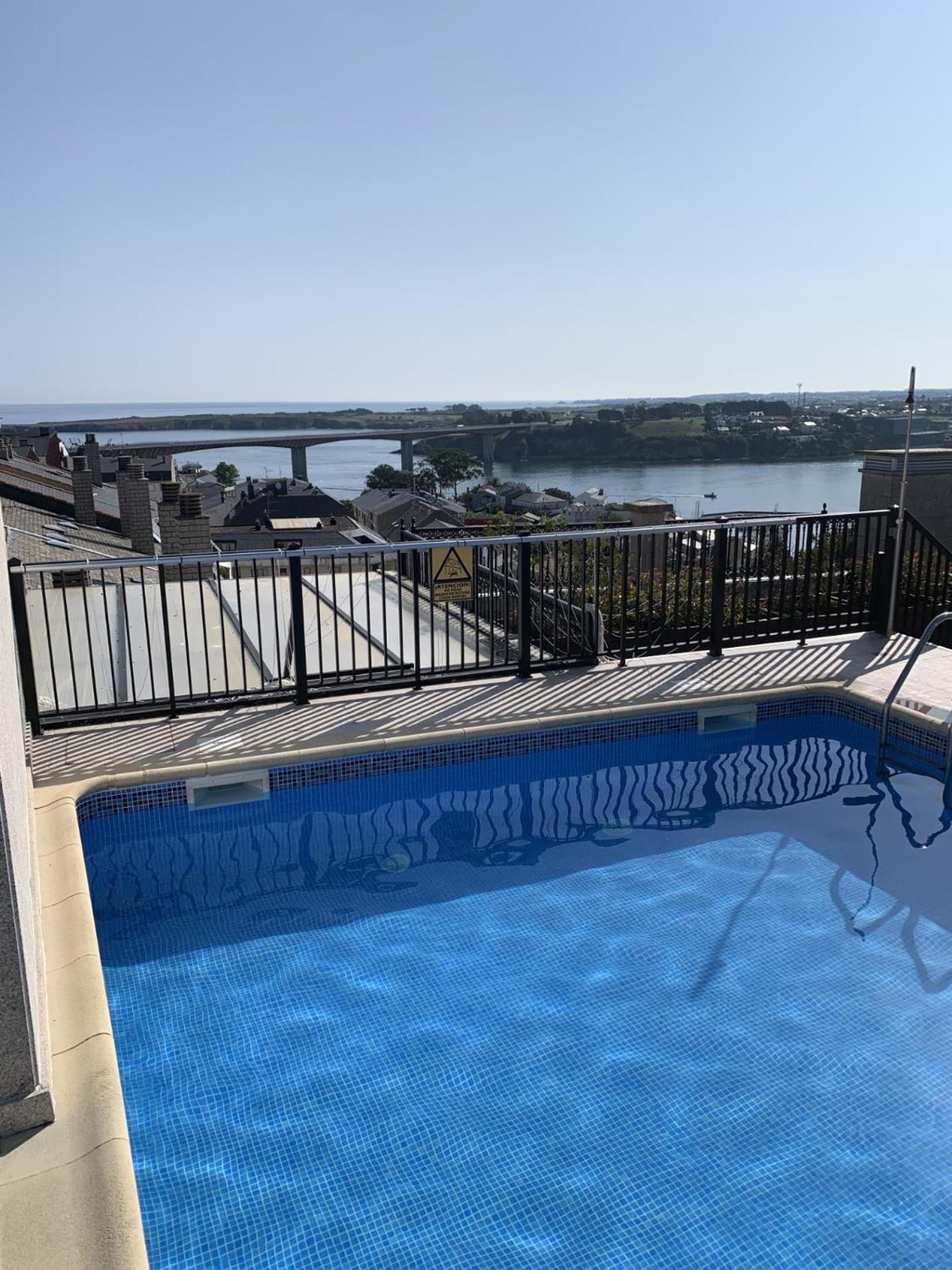 Moderno Piso Con La Mejor Terraza De Ribadeo Y Vistas Maravillosas Exteriör bild