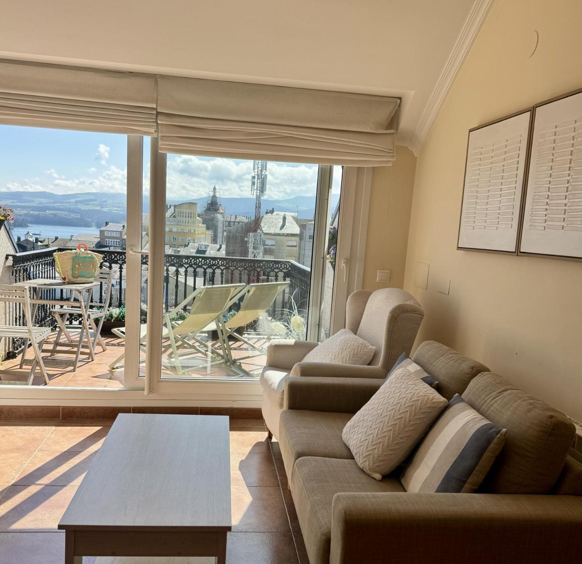 Moderno Piso Con La Mejor Terraza De Ribadeo Y Vistas Maravillosas Exteriör bild